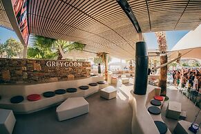 FarOut BeachClub - Rooms & Camping