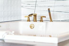 Aspire Inn Studios & Spas