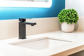 Aspire Inn Studios & Spas