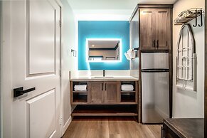 Aspire Inn Studios & Spas