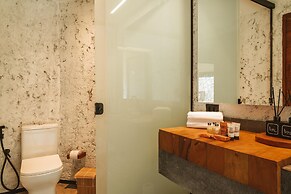 Tuju Boutique Hotel