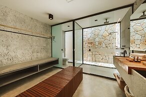 Tuju Boutique Hotel