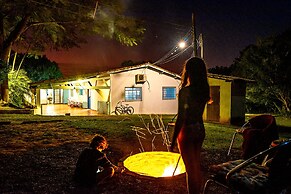 Sítio com piscina e lagoa particular