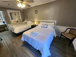 Gateway To The Breaks Motel