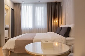 DongRae Denbasta Hotel