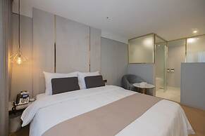 DongRae Denbasta Hotel