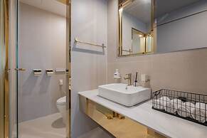 DongRae Denbasta Hotel