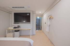 DongRae Denbasta Hotel