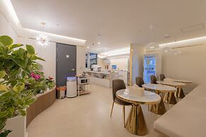 DongRae Denbasta Hotel