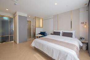 DongRae Denbasta Hotel