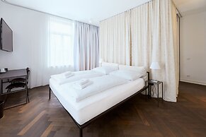 Hotel Flint