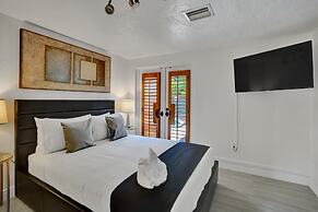 4BD House with Private Heated Pool