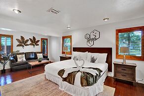 4BD House with Private Heated Pool