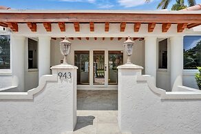 4BD House with Private Heated Pool