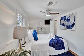 4BD House with Private Heated Pool