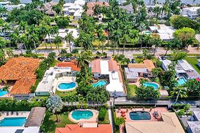 4BD House with Private Heated Pool