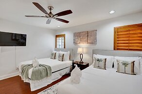 4BD House with Private Heated Pool