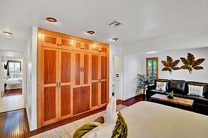 4BD House with Private Heated Pool