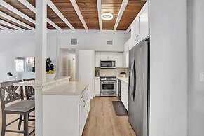 5BR with Heated Pool 5 min to Beach