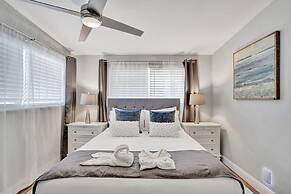 5BR with Heated Pool 5 min to Beach