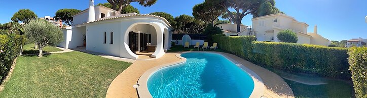 Charming 3-bed Villa With Pool in Olhos de Agua