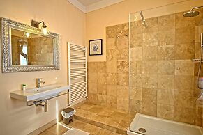 Inviting 6-bed House in Brindisi