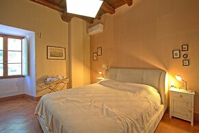 Inviting 6-bed House in Brindisi