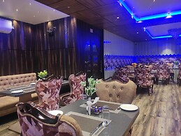 Hotel Aavas Inn