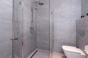 Apartment Bronowicka by Renters