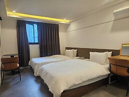 ARK BLUE HOTEL