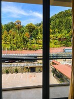 Ramada by Wyndham Murree Lower Topa Resort
