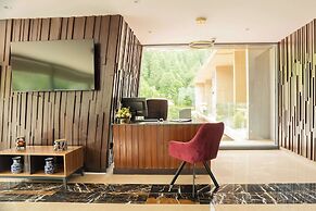 Ramada by Wyndham Murree Lower Topa Resort