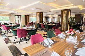 Ramada by Wyndham Murree Lower Topa Resort