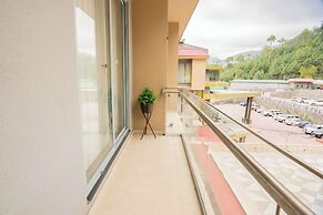 Ramada by Wyndham Murree Lower Topa Resort