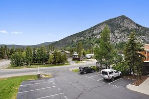 Cedar Lodge 221 Condo by Redawning