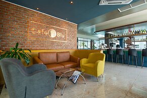 Pool Views De Luxe at Arcadia Beach Resort