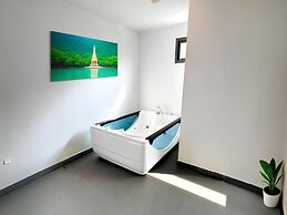 Pool Views De Luxe at Arcadia Beach Resort