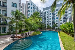 Pool Views De Luxe at Arcadia Beach Resort