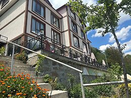Alya Teras Otel