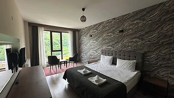 Alya Teras Otel