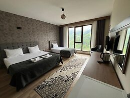Alya Teras Otel