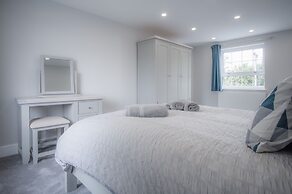 Pendeilo Villa - 5 Bedroom Holiday Home - Amroth