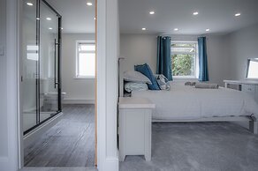 Pendeilo Villa - 5 Bedroom Holiday Home - Amroth