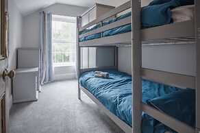 Pendeilo Villa - 5 Bedroom Holiday Home - Amroth