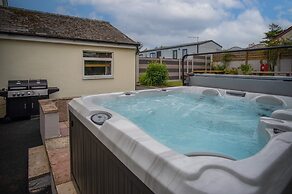Pendeilo Villa - 5 Bedroom Holiday Home - Amroth