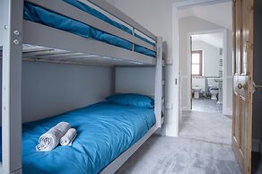 Pendeilo Villa - 5 Bedroom Holiday Home - Amroth