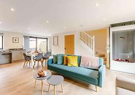 Buck Cottage, Disabled Adapted 3 bed hot tub Pets