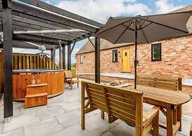 Buck Cottage, Disabled Adapted 3 bed hot tub Pets