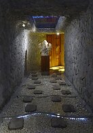 Espectacular y Enigmática Villa en Lago