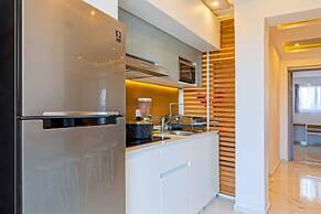 Luxury Apartments Pool & Jacuzzi